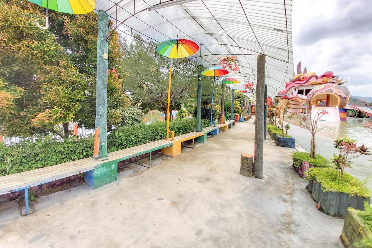 Oyo 3196 Hotel Taman Cinta سينغكوانغ المظهر الخارجي الصورة